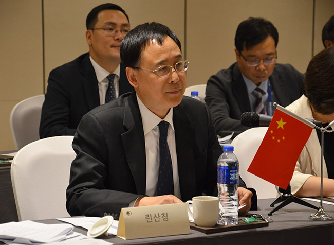 国家海洋局副局长林山青致开幕词